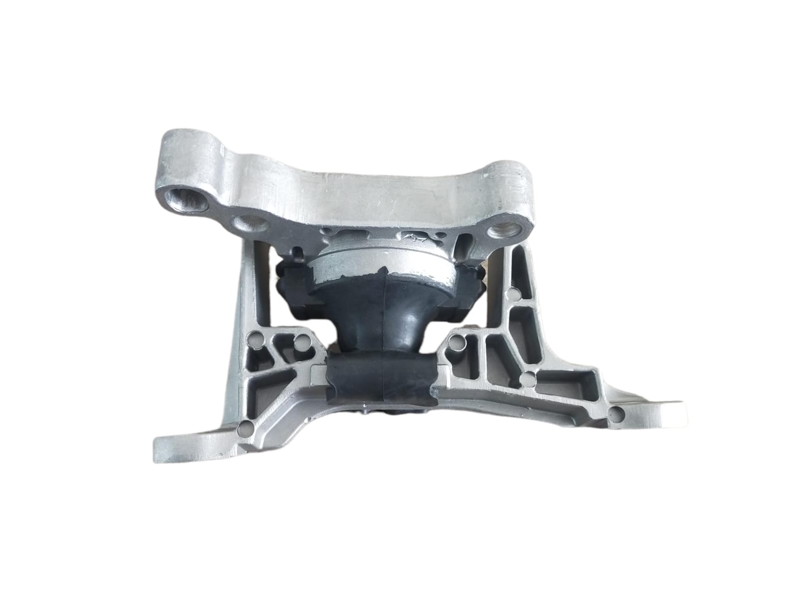 ENGINE MOUNTING